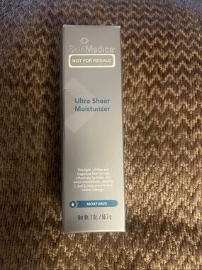 SkinMedica Ultra Sheer Moisturizer - Silver and Blue Packaging